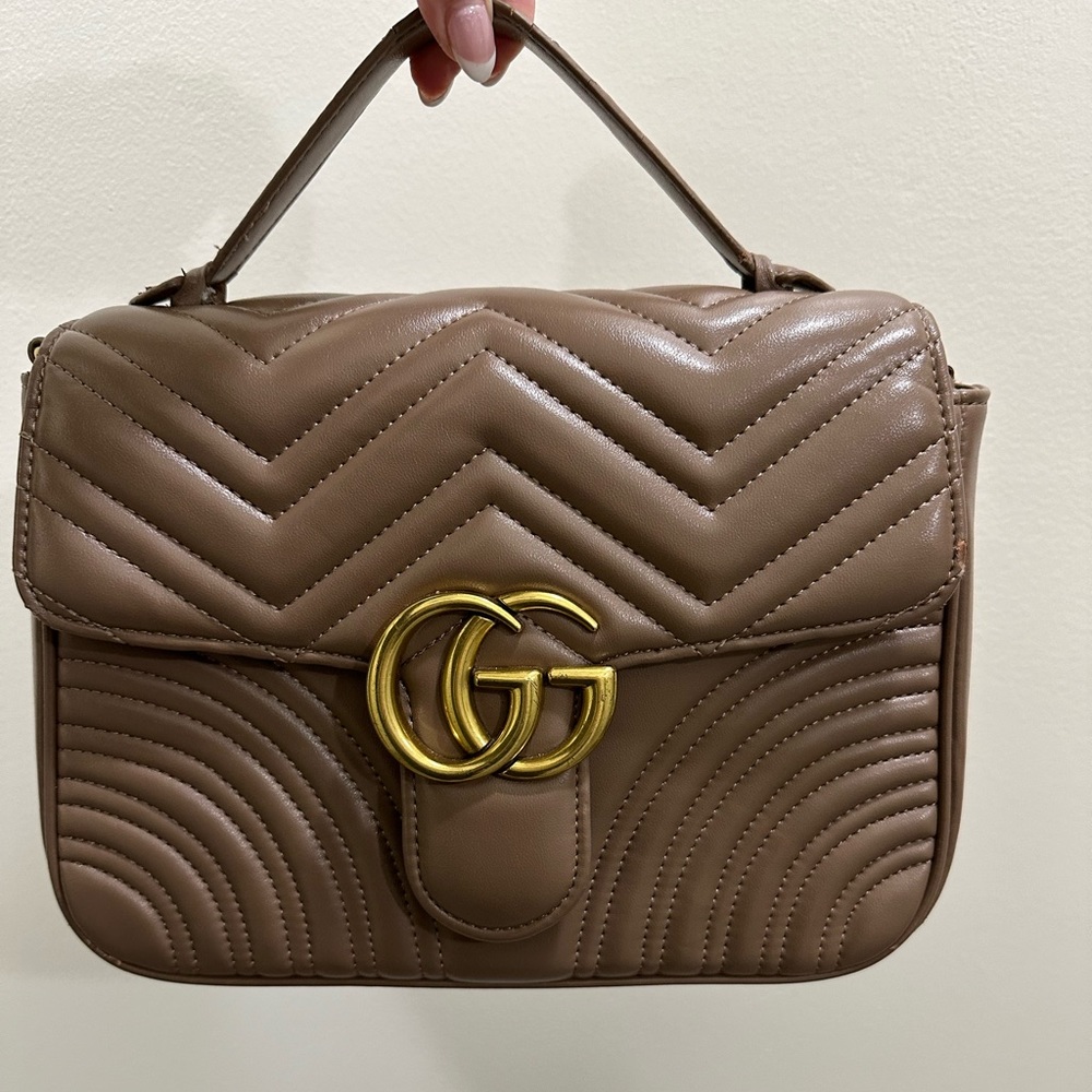 GG MARMONT MINI CROSSBODY HANDLE BAG